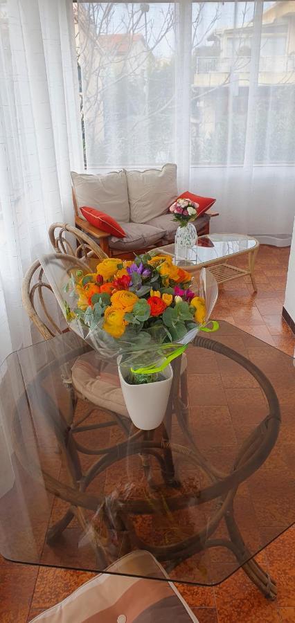Appartement Entier Au Dessus De Villa, Climatisation Reversible Poele A Bois Tres Chaleureux , Wi Fi Parking Privee Gratuit Situation 500 M, Plage Et Centre Ville 滨海萨纳里 外观 照片